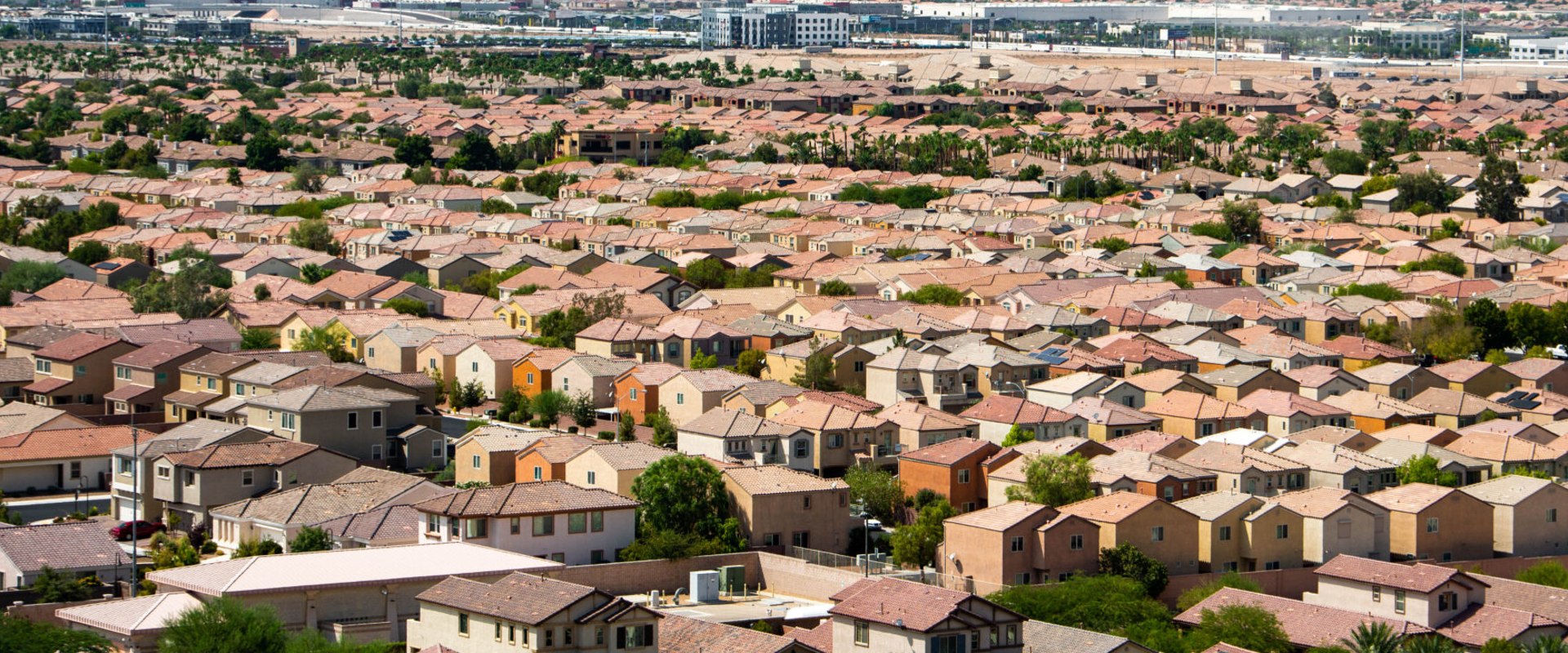 The Benefits and Drawbacks of Working with a Las Vegas Realtor