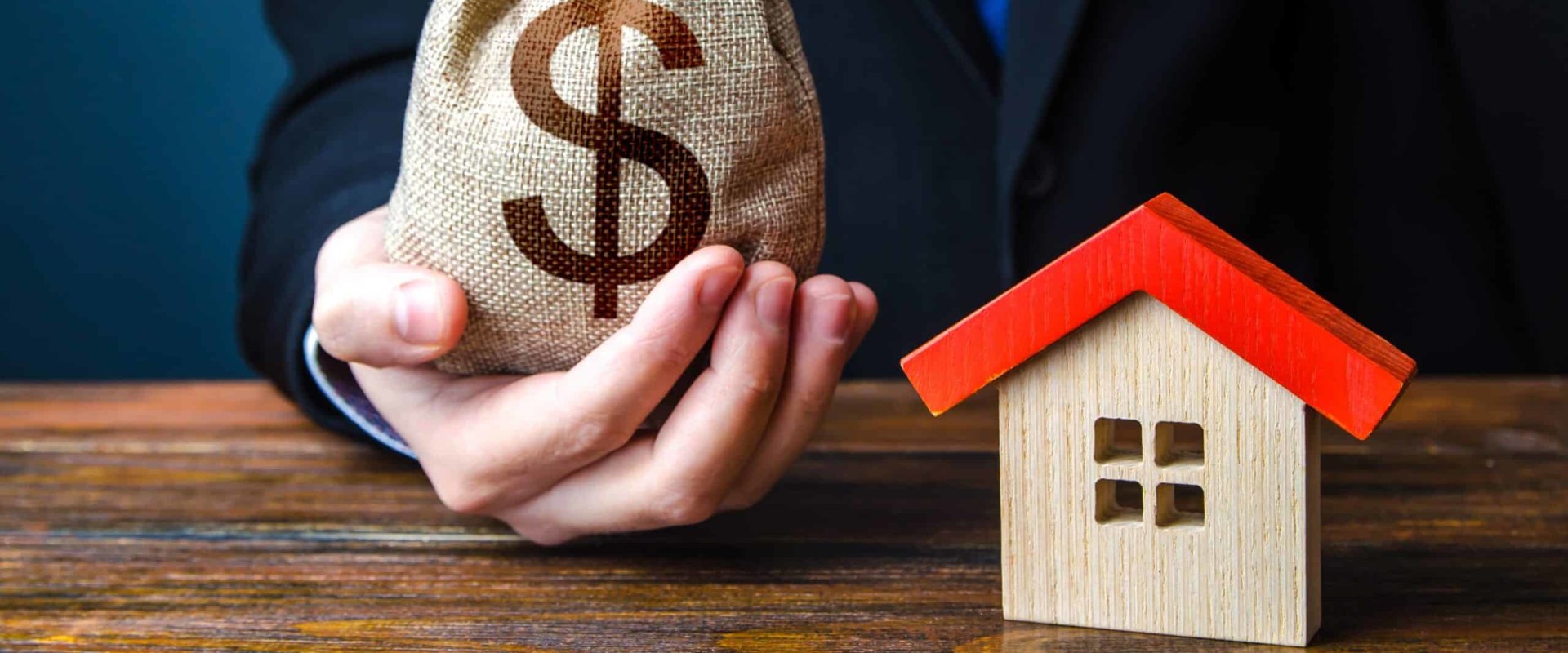 What is the Average Commission Rate for Las Vegas Realtors?
